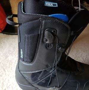 Burton MINT snowboard boots